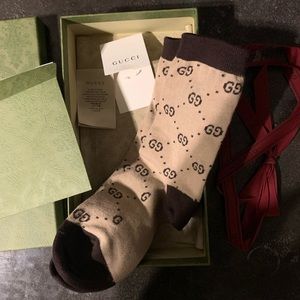 Gucci monogram logo socks